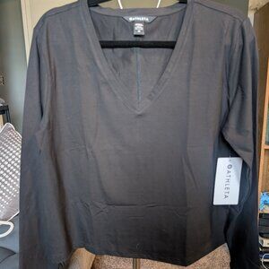 Athleta Essential V-Neck Top Size Medium